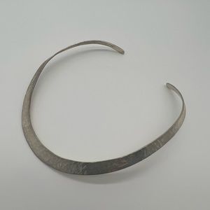 Stunning Hammered 925 Silver Torc Necklace Stamped.